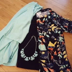NWT Lularoe lindsey small mint green
